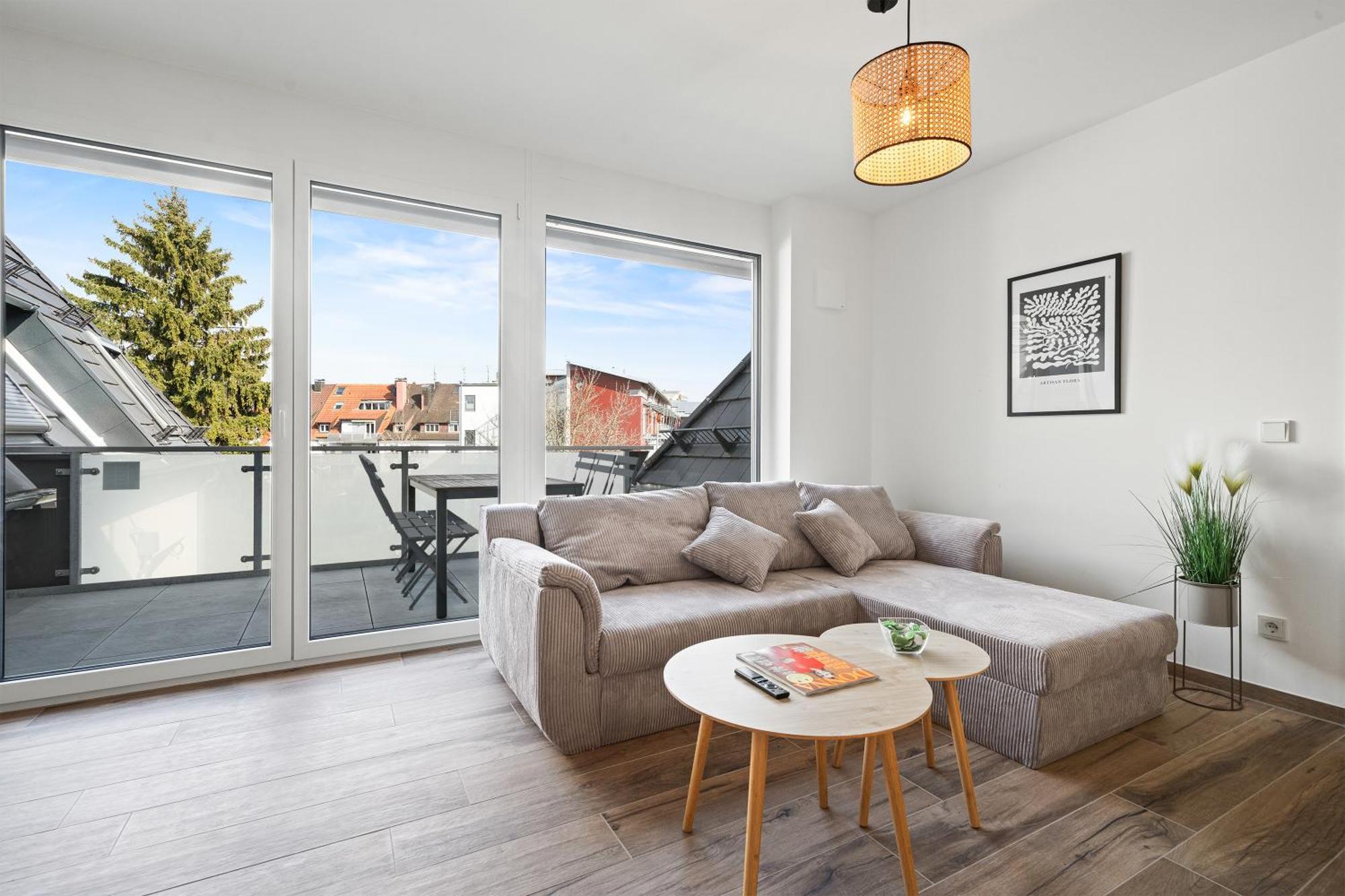 Karl'S City Apartment An Der Uferpromenade In Erster Seereihe Friedrichshafen Exterior photo